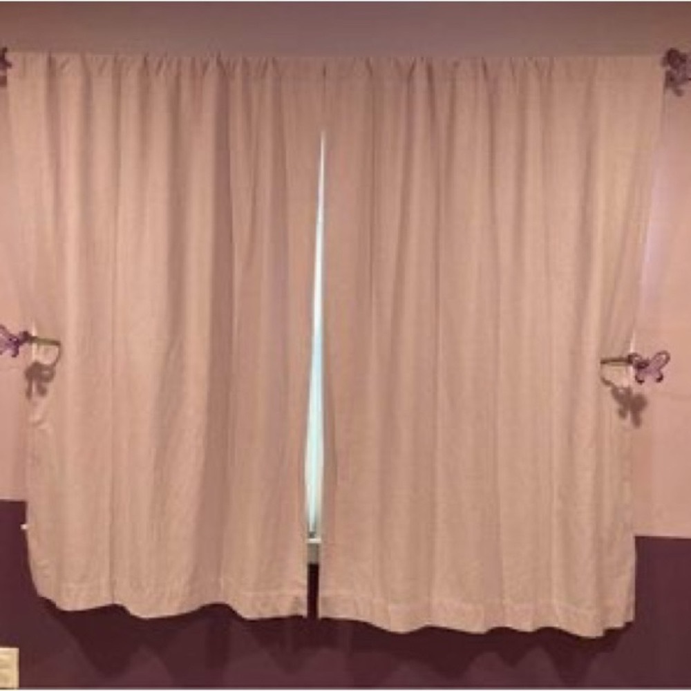 Pottery Barn Kids Butterfly Tiebacks  & End Caps for Curtains & Rod - Picture 2 of 4